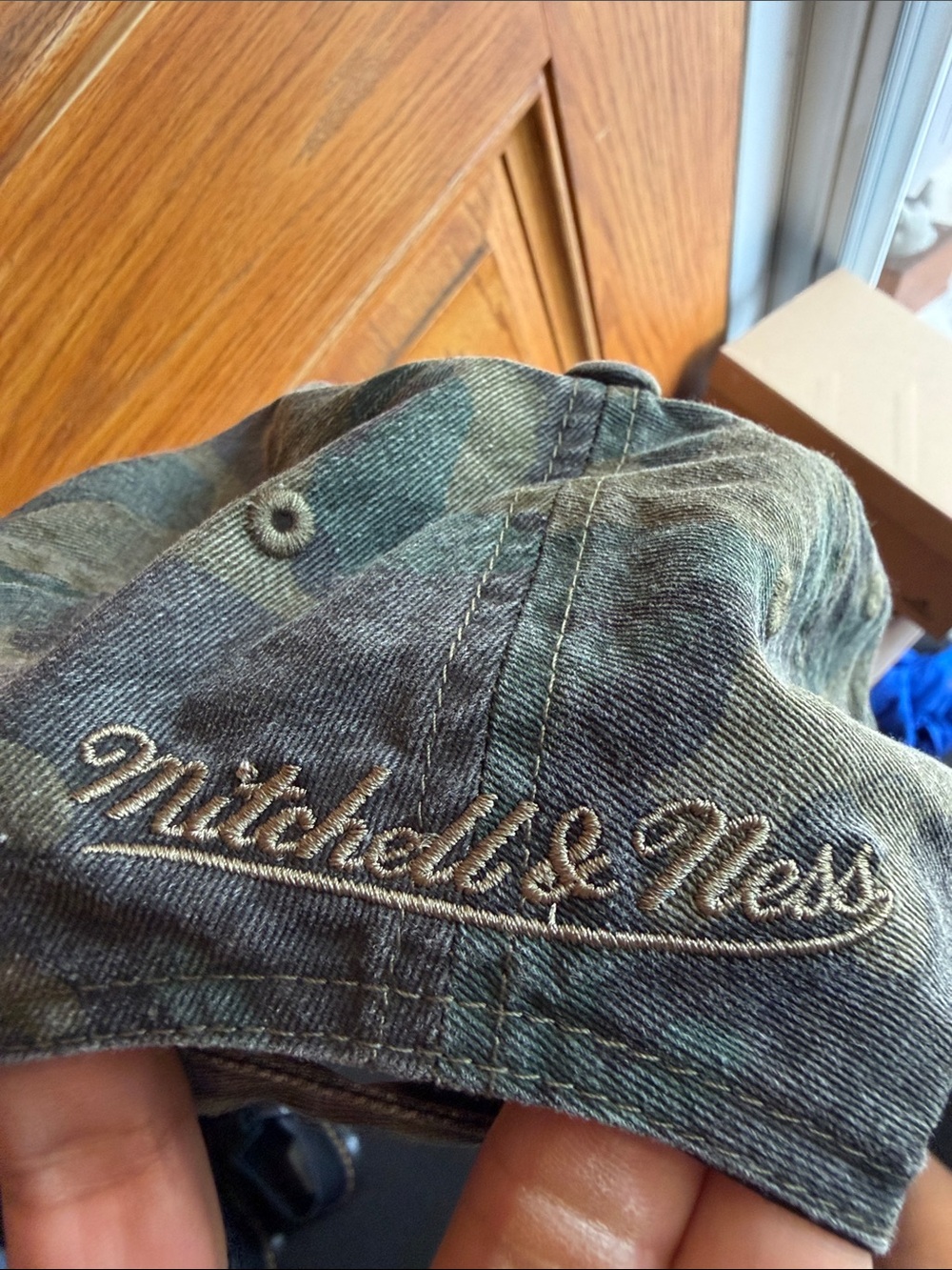 Mitchell & Ness Camo 'VIBE' Hat with Orange Embroidery - Picture 2 of 3
